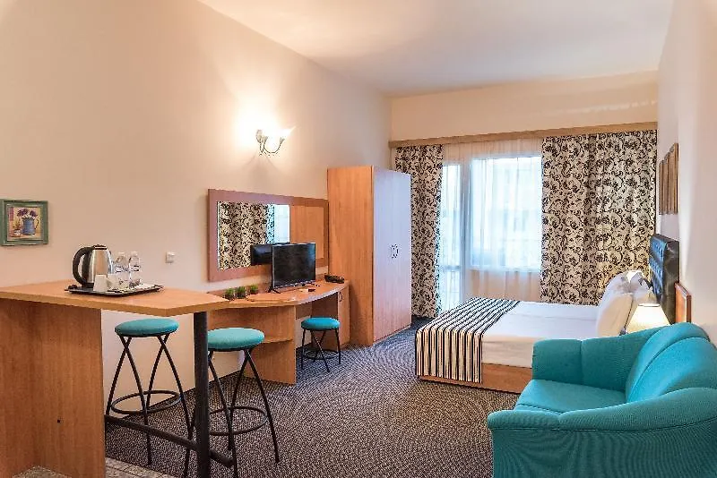 Lotus Family Hotel - Free Parking Slăntjev Brjag