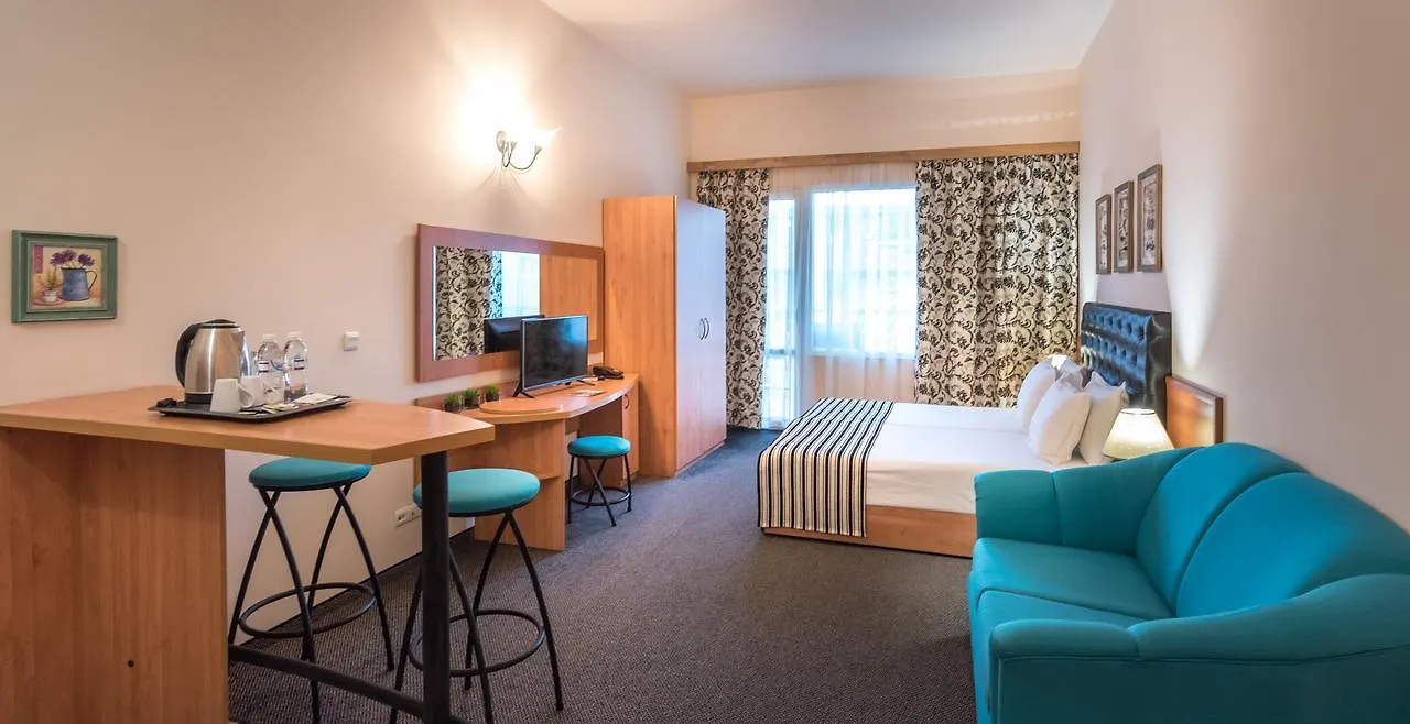 Lotus Family Hotel - Free Parking Sunny Beach